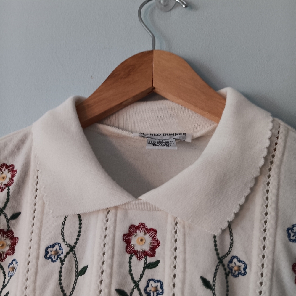 Alfred Dunner White Embroidered Floral Short Sleeve Top M - Picture 3 of 8